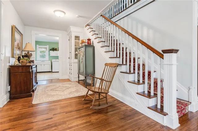 $379,900 | 110 West Elm Street, King City, MO 64463