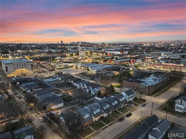 $289,900 | 6023 Elizabeth Avenue, St. Louis, MO 63139