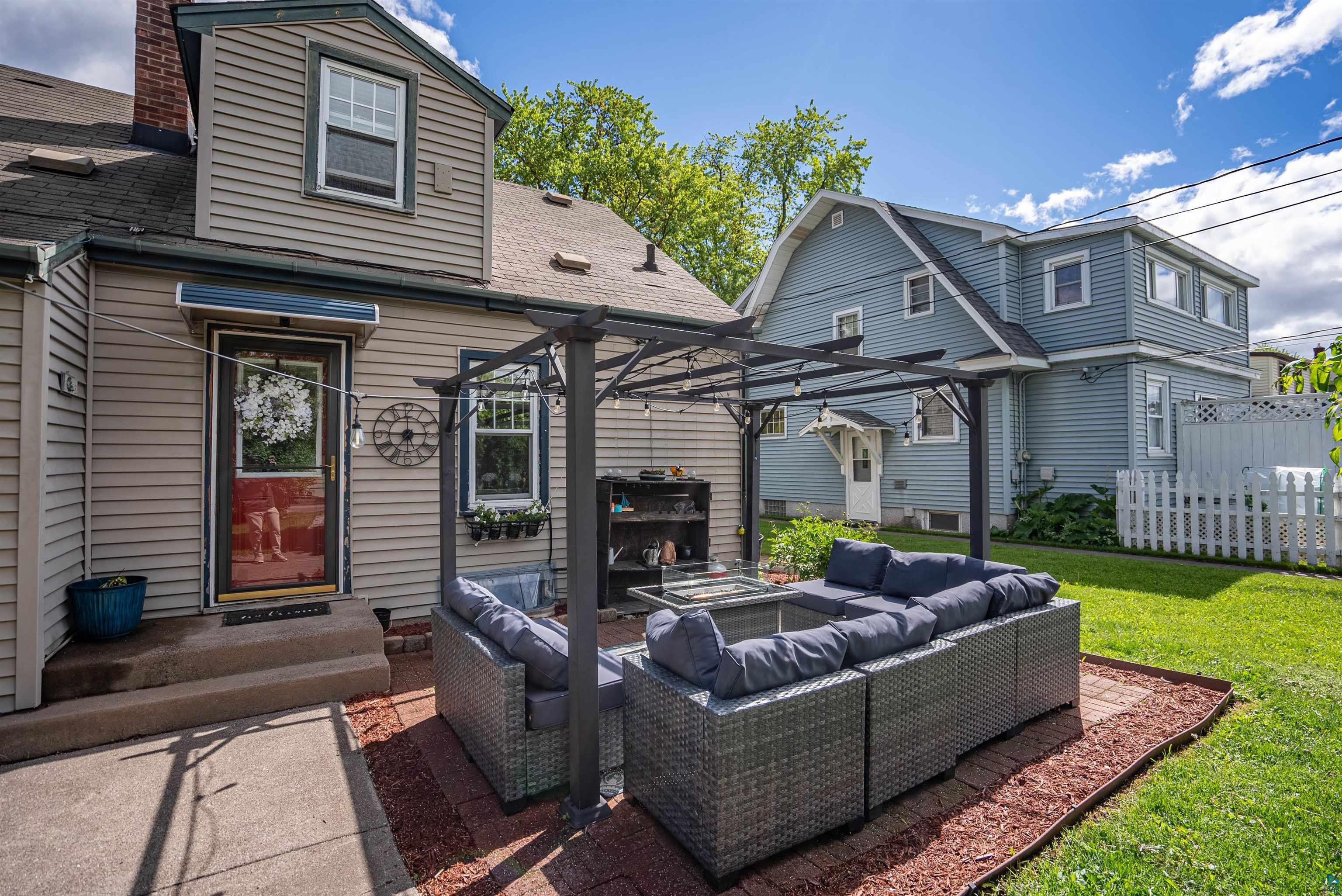 1716 East 6th Street Superior, WI 54880 - Photo 4 of 33