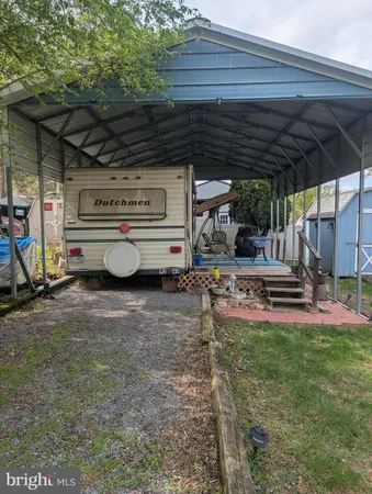 $32,000 | 40 Neverglades Avenue, Falling Waters, WV 25419