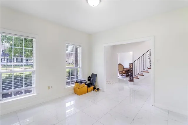 $650,000 | 647 Highland Oaks Drive, Baton Rouge, LA 70810