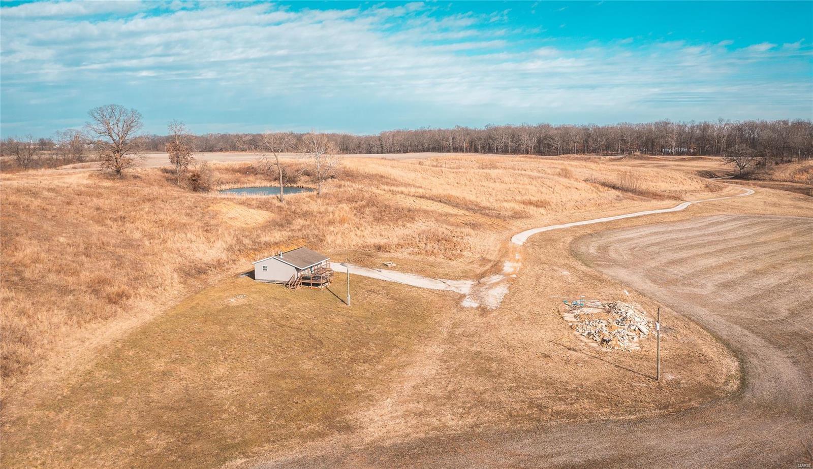 10257 Spanish Needle Road Gillespie, IL 62033 - Photo 13 of 26