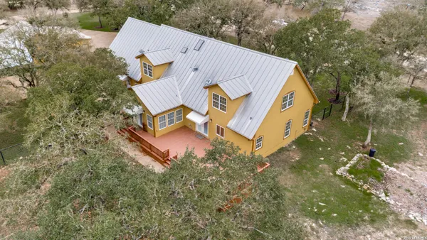 $950,000 | 210 Yucca Canyon, Spring Branch, TX 78070