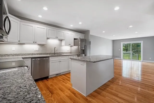 $489,900 | 4 Sabrina Way, Unit E, Feeding Hills, MA 01030