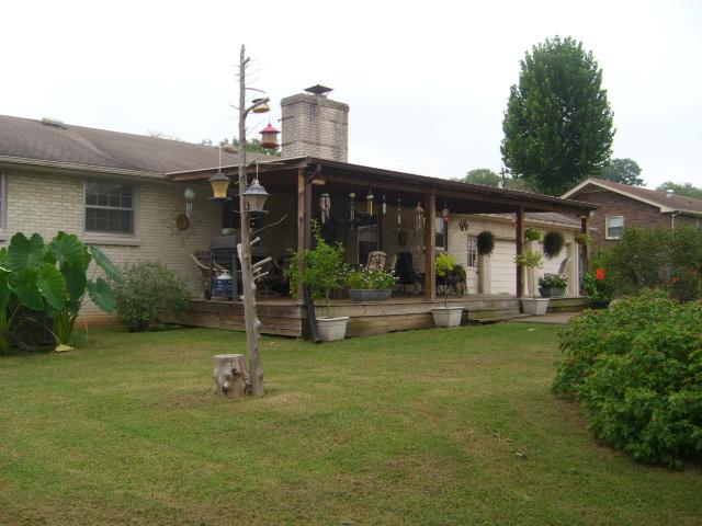 1241 Shawnee Road Madison, TN 37115 - Photo 15 of 15 You will love this backyard!!