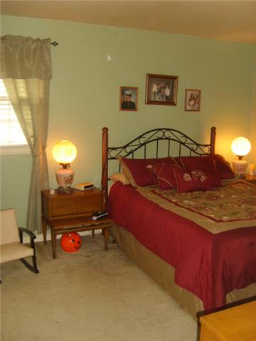 1241 Shawnee Road Madison, TN 37115 - Photo 9 of 15 Master Bedroom with Full bath.