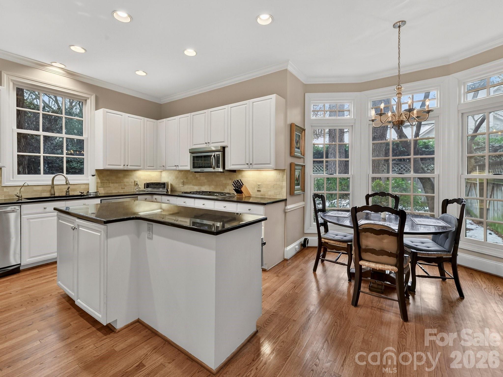 3116 Cloverfield Road Charlotte, NC 28211 - Photo 12 of 47 Gallery Image 12