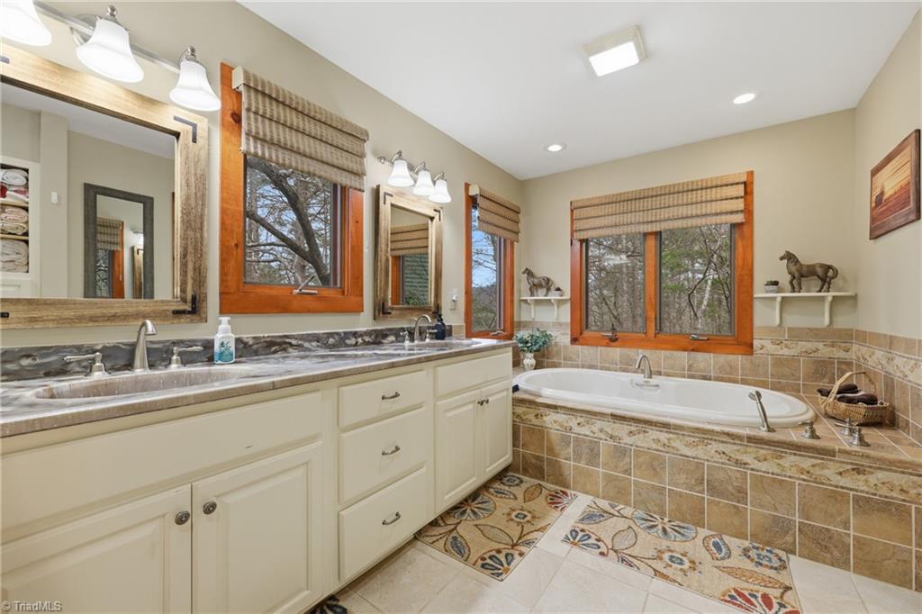 1721 Meadow Road Ferguson, NC 28624 - Photo 23 of 50