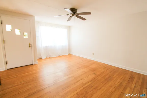$2,950 | 20 Condon Street, Berlin, CT 06037