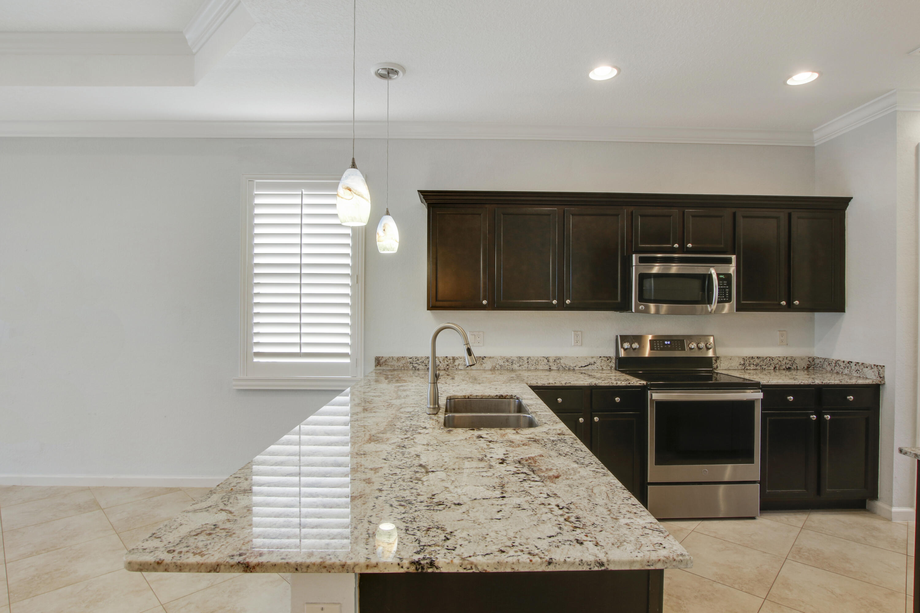 6022 Southeast Split Oak Trail Hobe Sound, FL 33455 - Photo 12 of 50 House-20