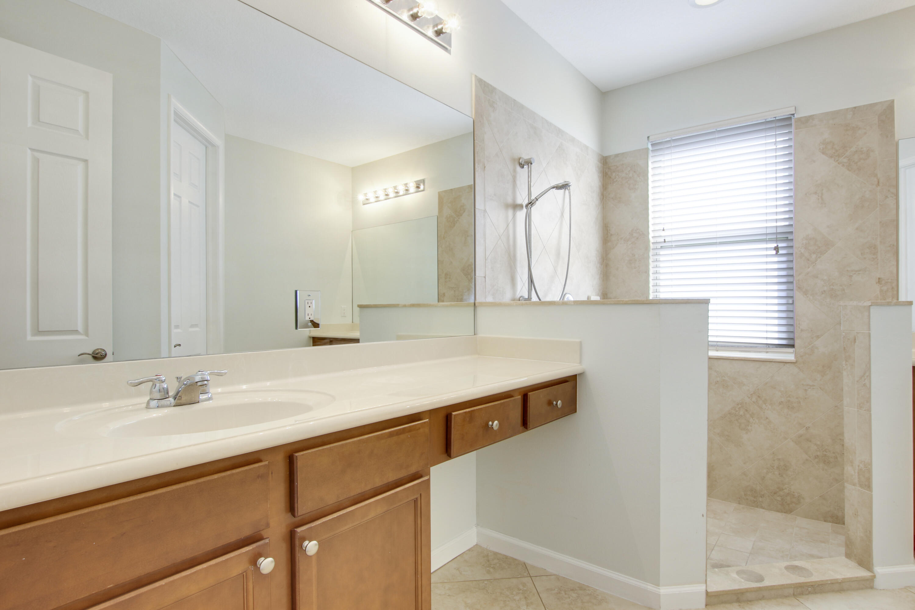 6022 Southeast Split Oak Trail Hobe Sound, FL 33455 - Photo 25 of 50 House-5