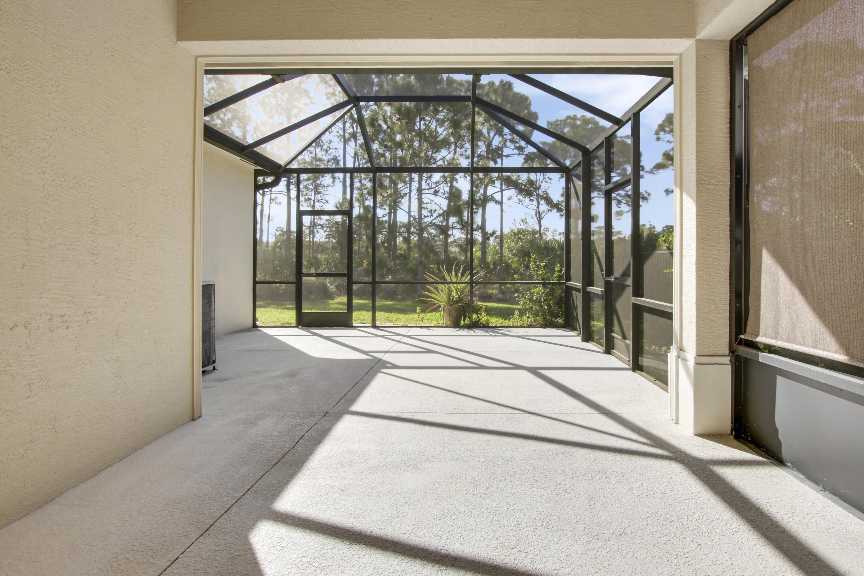 6022 Southeast Split Oak Trail Hobe Sound, FL 33455 - Photo 31 of 50 House-30