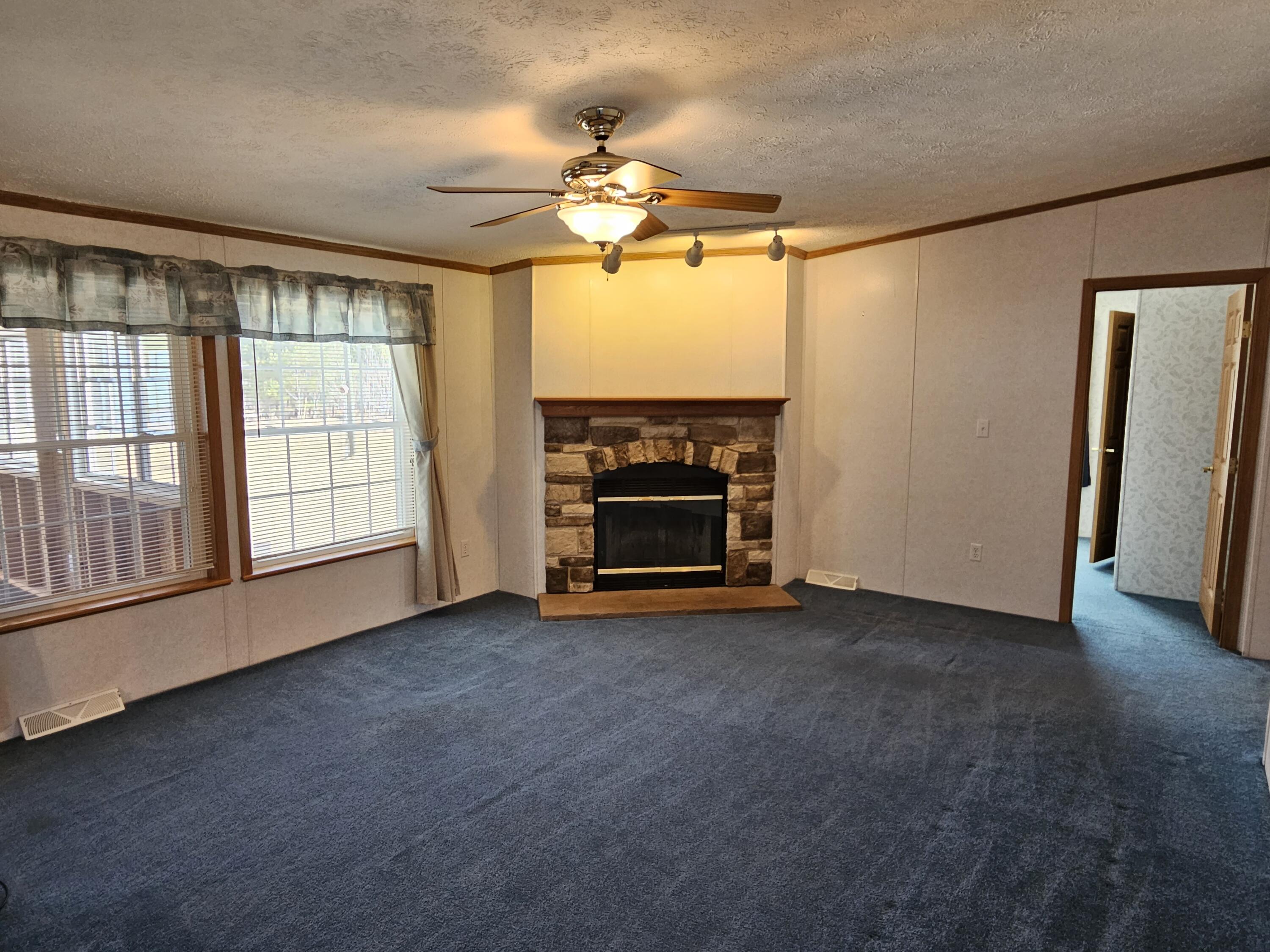 3720 West Fletcher Road Roscommon, MI 48653 - Photo 15 of 51 Living Room