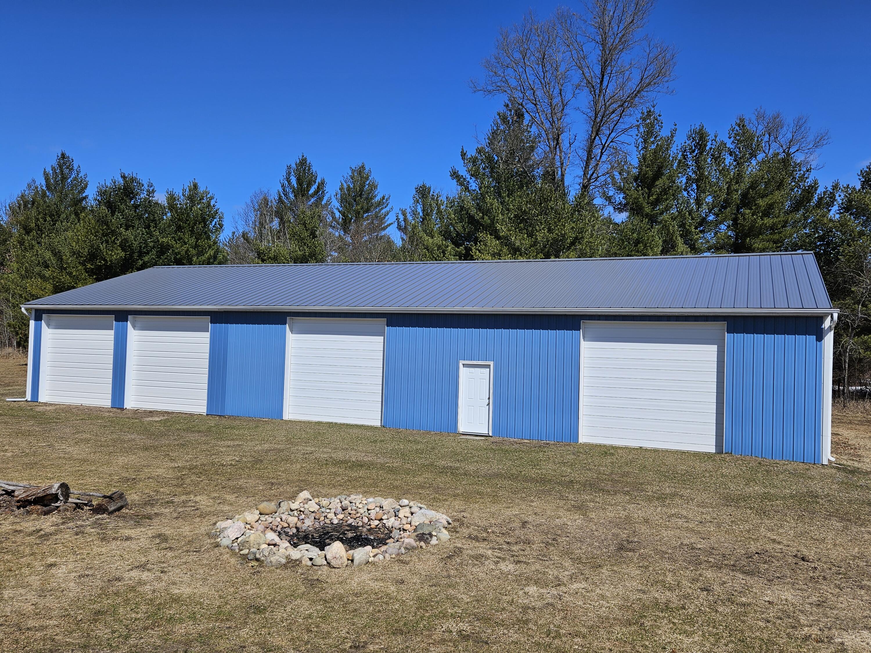 3720 West Fletcher Road Roscommon, MI 48653 - Photo 28 of 51 Front of Barn