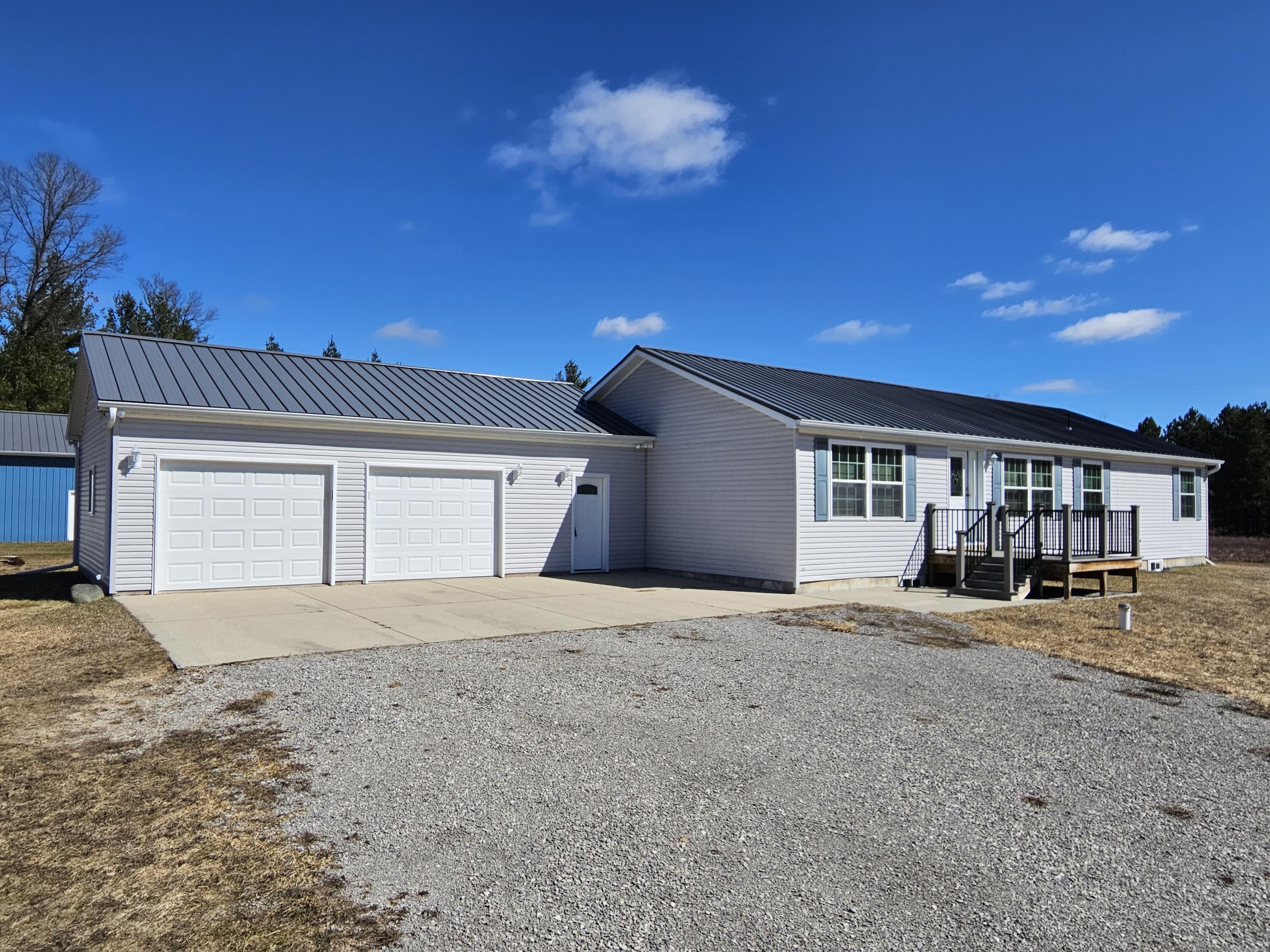 3720 West Fletcher Road Roscommon, MI 48653 - Photo 4 of 51 Front Exterior