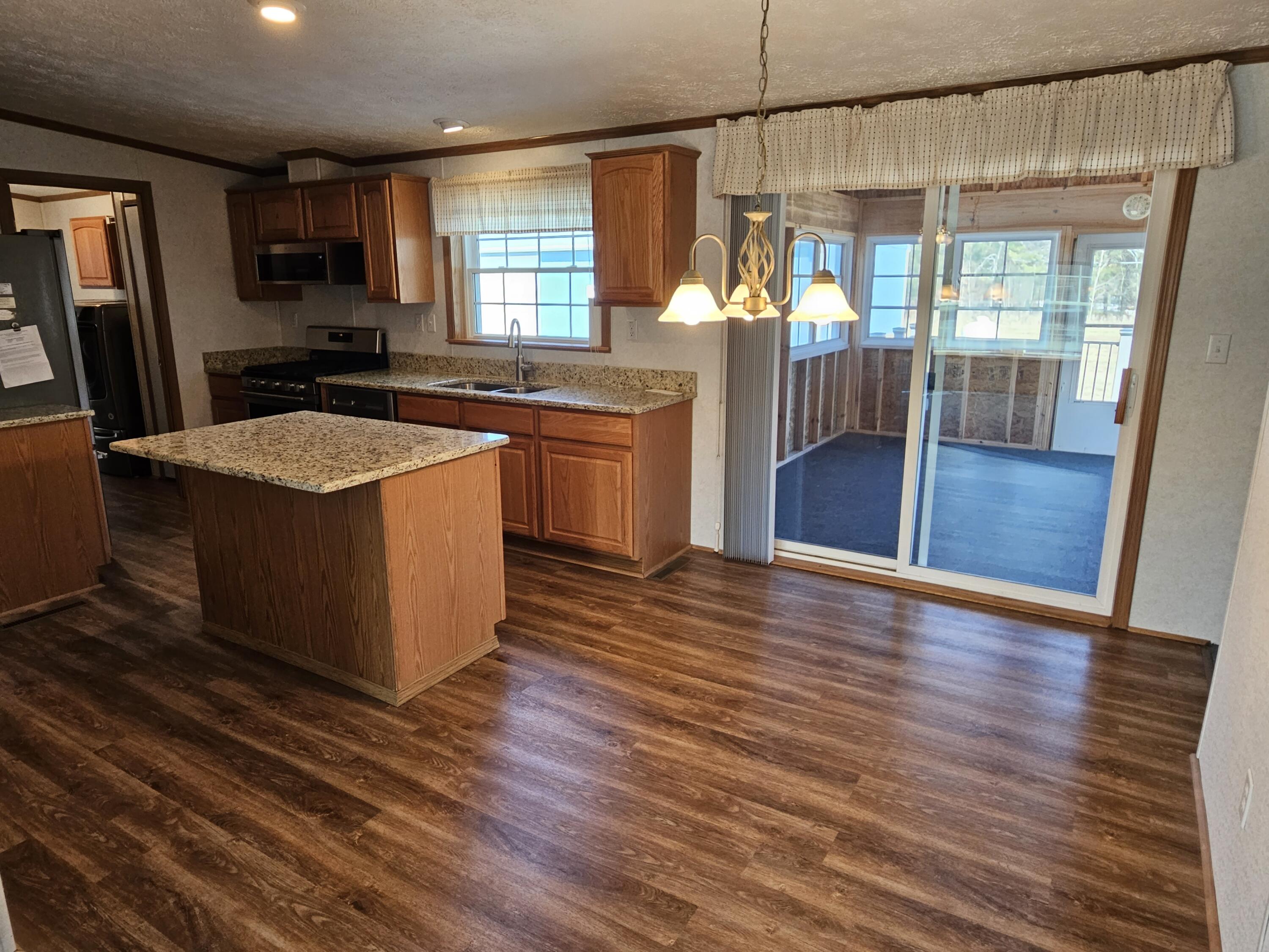 3720 West Fletcher Road Roscommon, MI 48653 - Photo 8 of 51 Dining Area