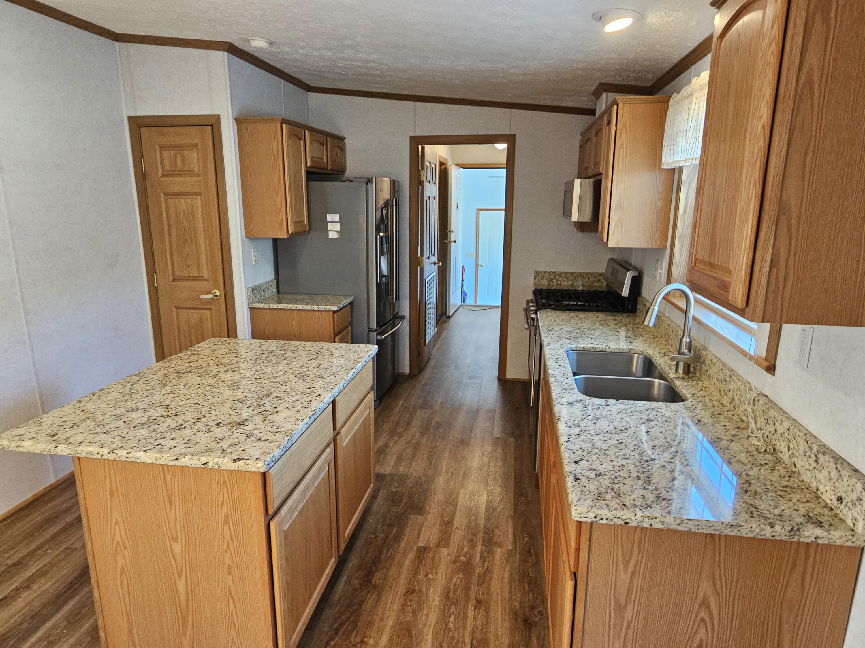 3720 West Fletcher Road Roscommon, MI 48653 - Photo 9 of 51 Kitchen