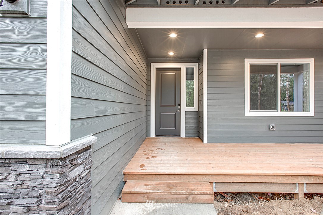 15018 Stevens Road Southeast Olalla, WA 98359 - Photo 2 of 18 Gallery Image 2