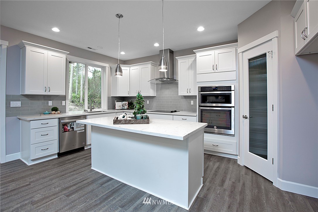 15018 Stevens Road Southeast Olalla, WA 98359 - Photo 6 of 18 Gallery Image 6