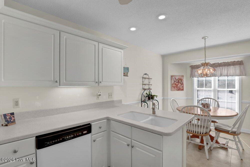 104 Par Court Hampstead, NC 28443 - Photo 11 of 40 011_6g8a4203_230