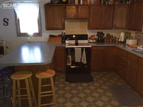 5404 North Linden Road Flint, MI 48504 - Photo 20 of 35 20430693-19.JPG