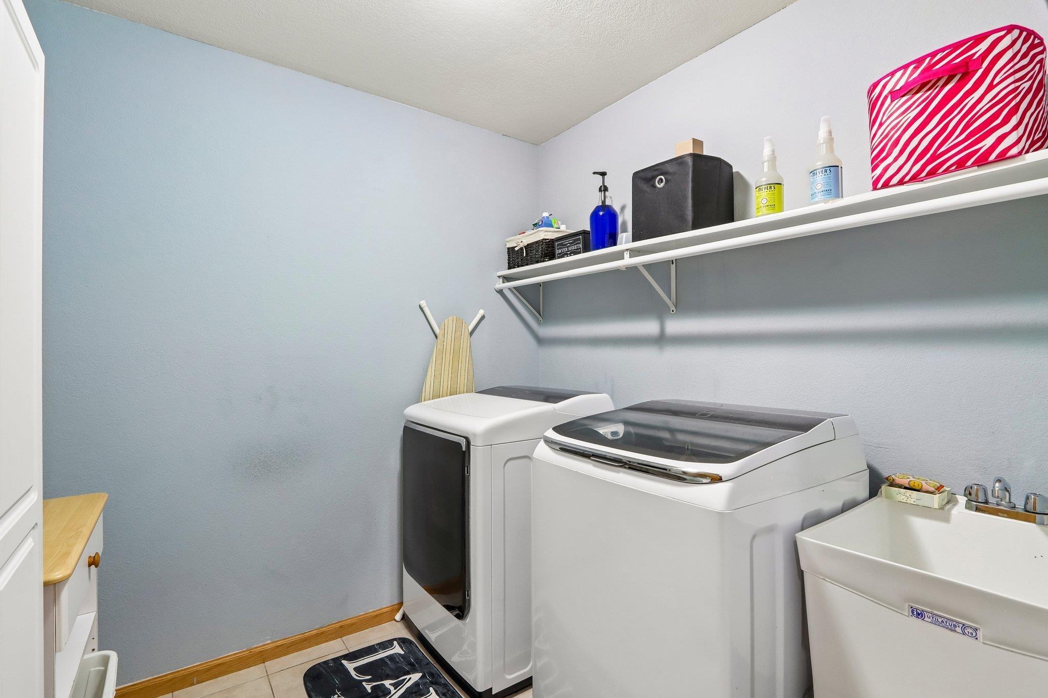 321 4th Street Brooklyn, WI 53521 - Photo 24 of 53