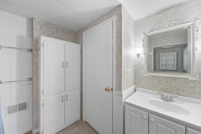 $152,000 | 903 7th Avenue, Sterling, IL 61081