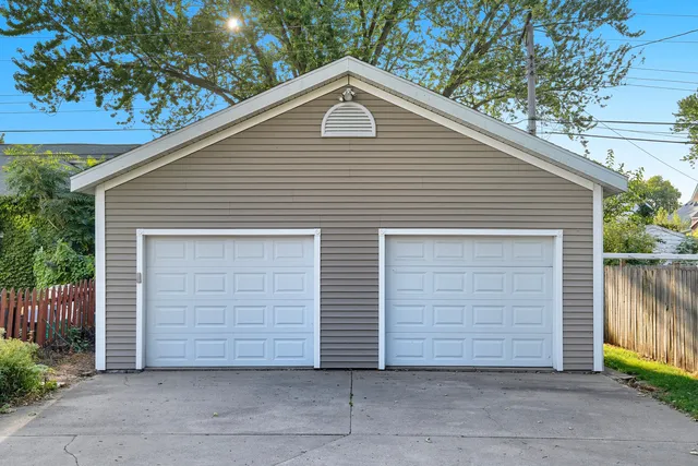 $152,000 | 903 7th Avenue, Sterling, IL 61081