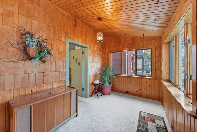 $152,000 | 903 7th Avenue, Sterling, IL 61081