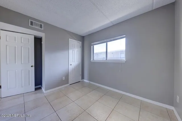 $2,050 | 400 1st Street South, Unit F, Jacksonville Beach, FL 32250