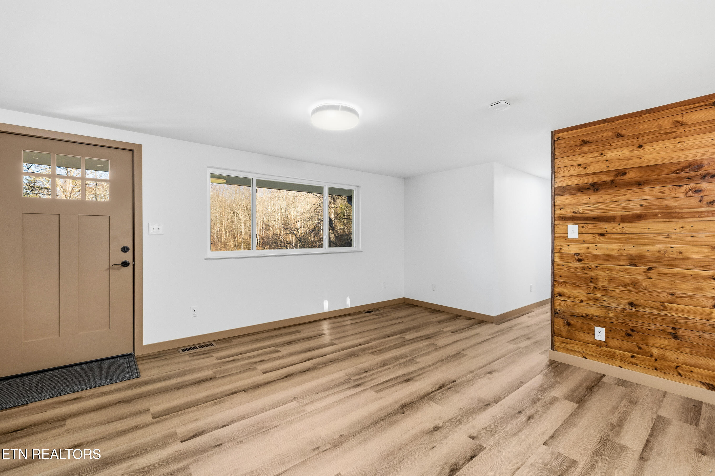 135 Cougar Ridge Huntsville, TN 37756 - Photo 11 of 20 Positive Perceptions-3