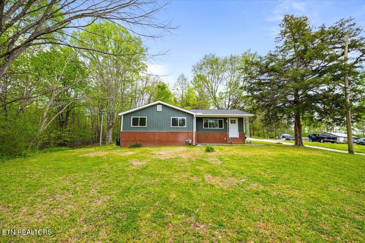 520 West Hill Road Huntsville, TN 37756 - Photo 2 of 32 39-135 Cougar Ridge Pvt Dr