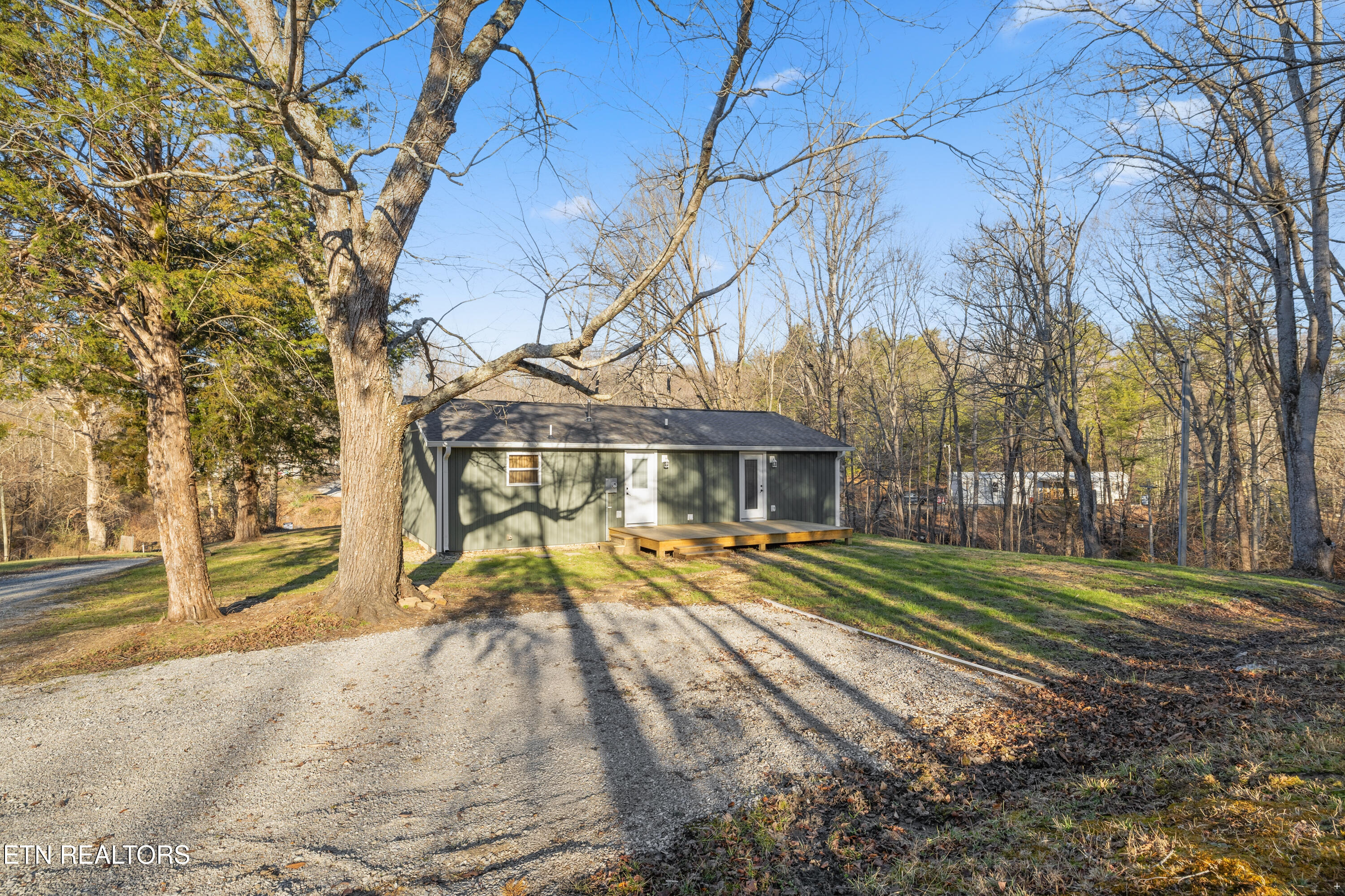 135 Cougar Ridge Huntsville, TN 37756 - Photo 4 of 20 Positive Perceptions-20