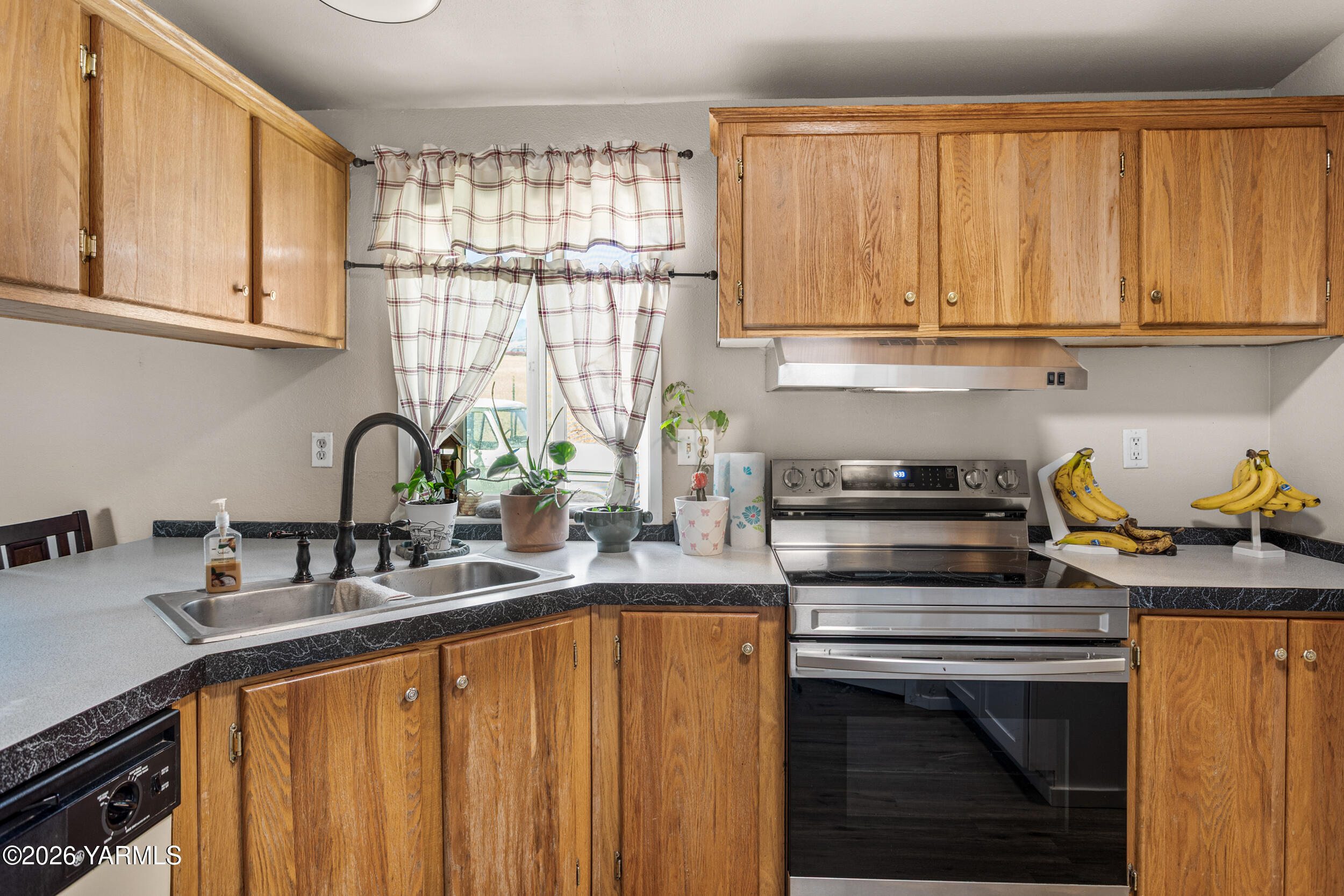 641 Canyon Crest Road Yakima, WA 98903 - Photo 12 of 30 641CanyonCrest_14