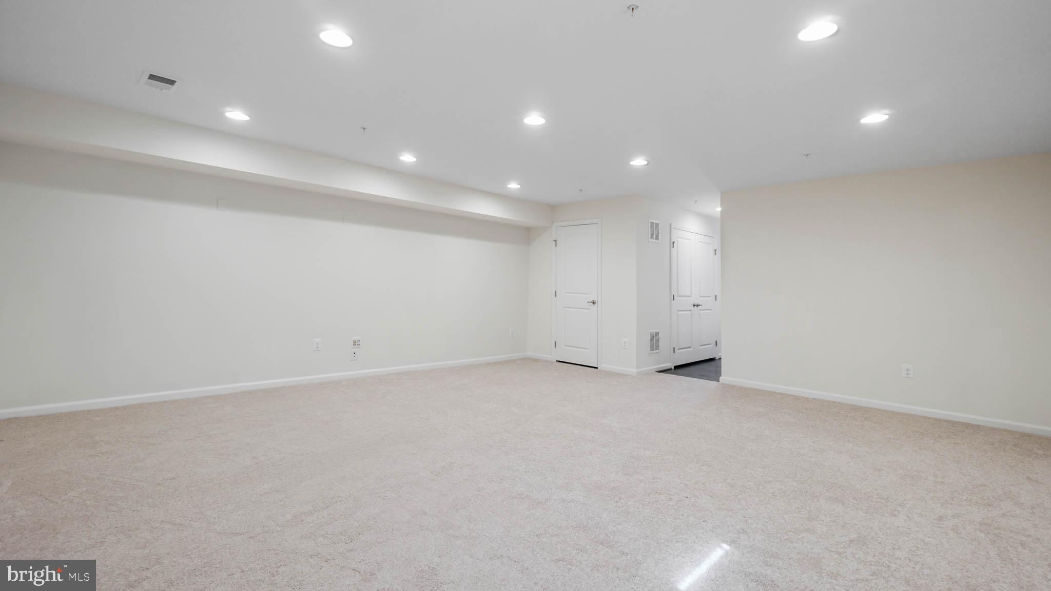 7869 Patterson Way Hanover, MD 21076 - Photo 6 of 41 Recessed lighting