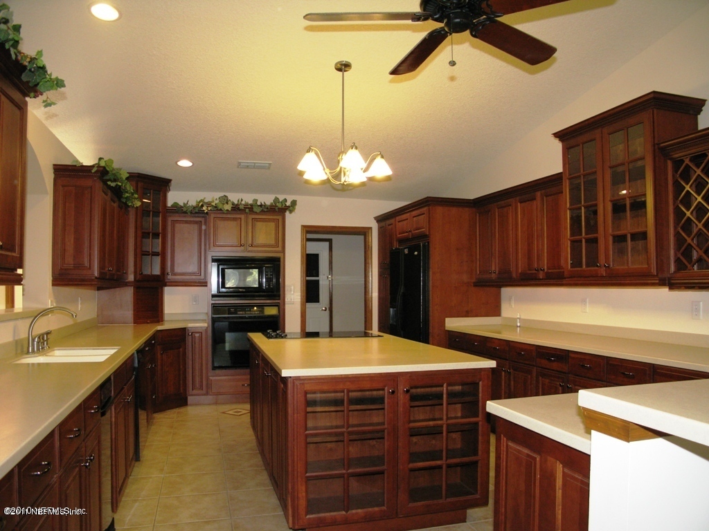 3128 Ravines Road Middleburg, FL 32068 - Photo 4 of 15 Kitchen