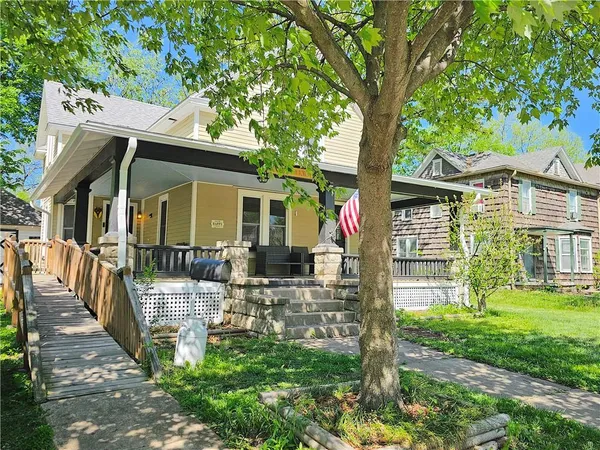 $150,000 | 214 South Cottonwood Street, Iola, KS 66749