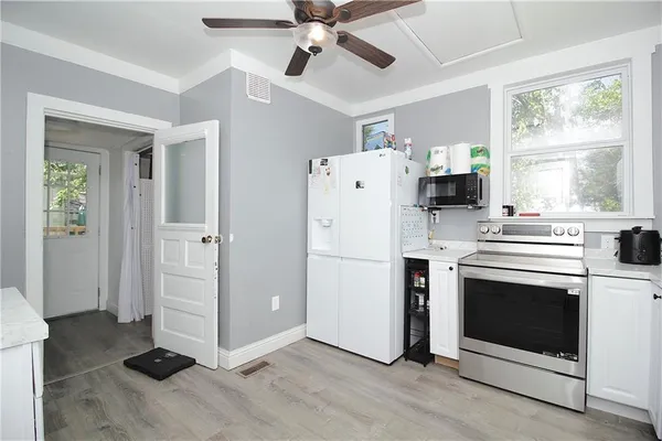 $150,000 | 214 South Cottonwood Street, Iola, KS 66749