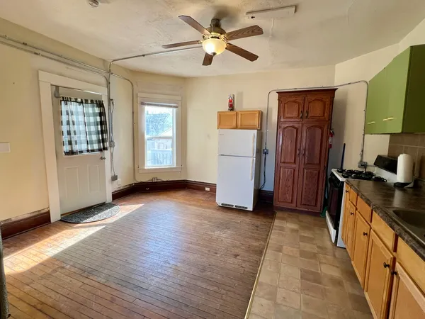 a view of a storage & utility room