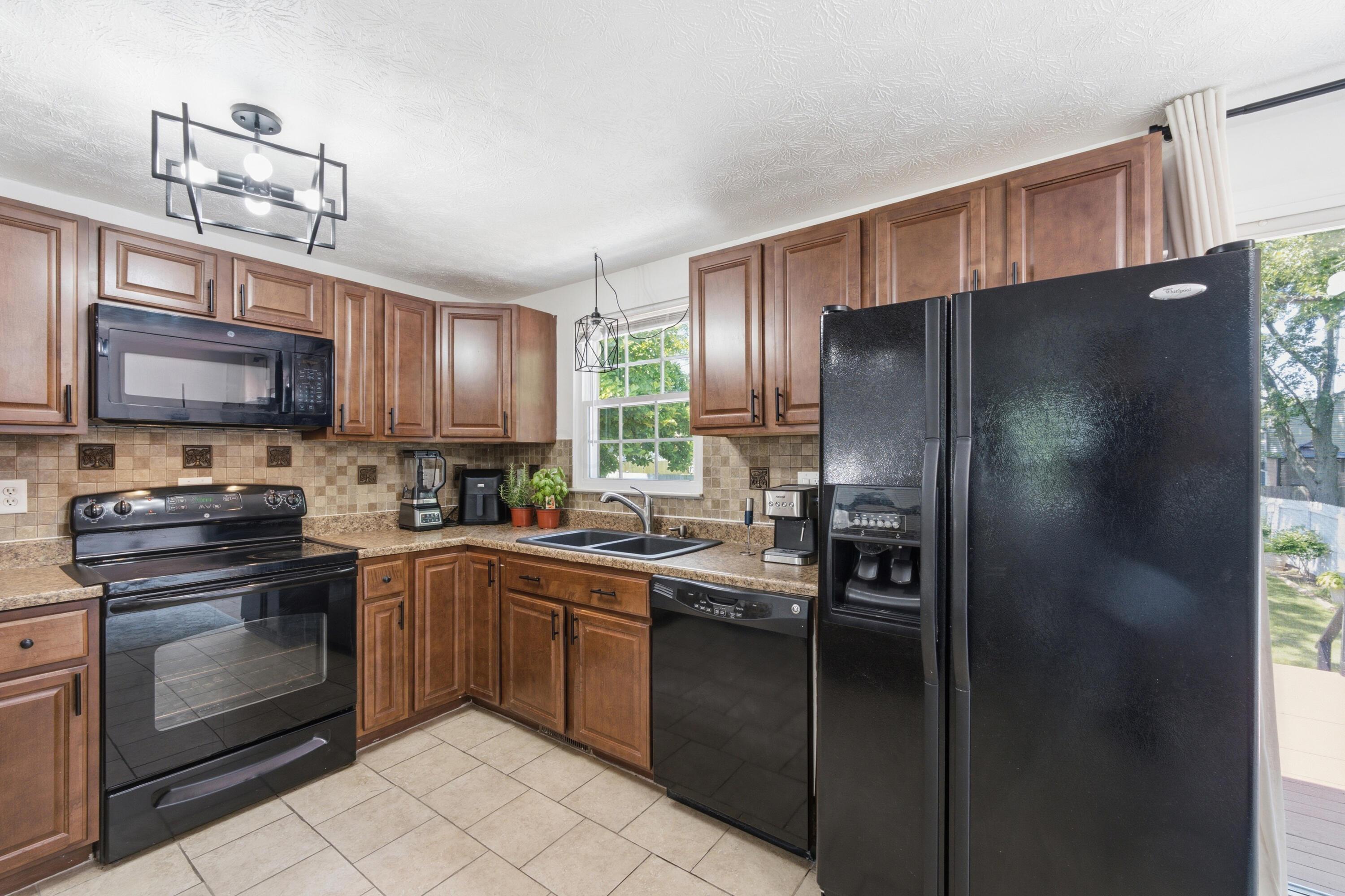 2230 Summit View Road Powell, OH 43065 - Photo 15 of 38