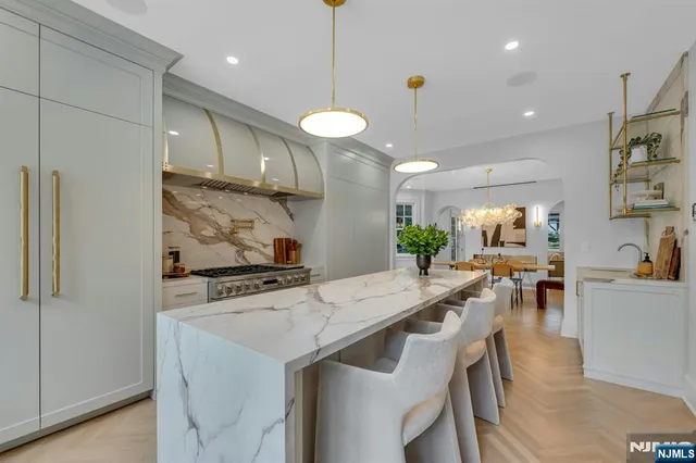 $6,500,000 | 82-84 Watchung Avenue, Montclair, NJ 07043