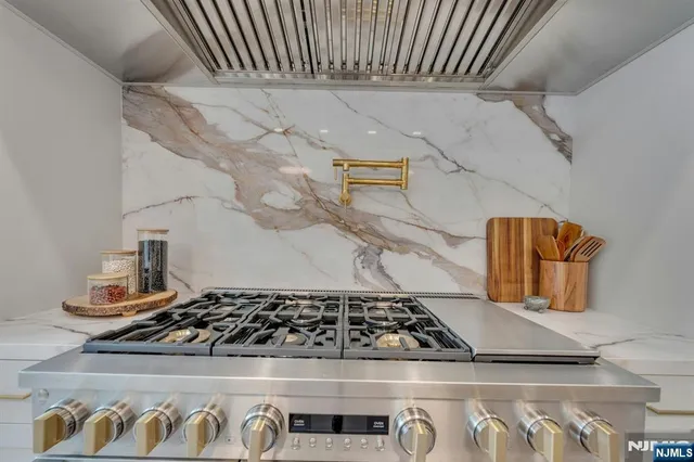 $6,500,000 | 82-84 Watchung Avenue, Montclair, NJ 07043