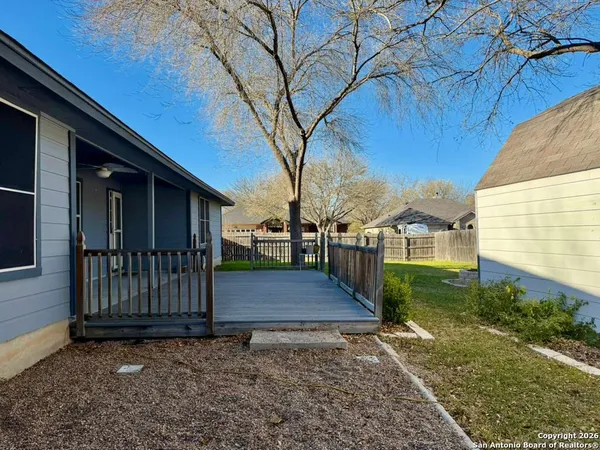 $2,500 | 1213 Camellia Lane, New Braunfels, TX 78130