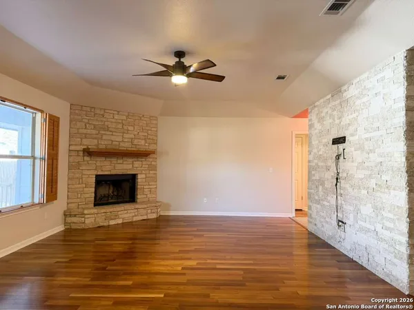 $2,500 | 1213 Camellia Lane, New Braunfels, TX 78130