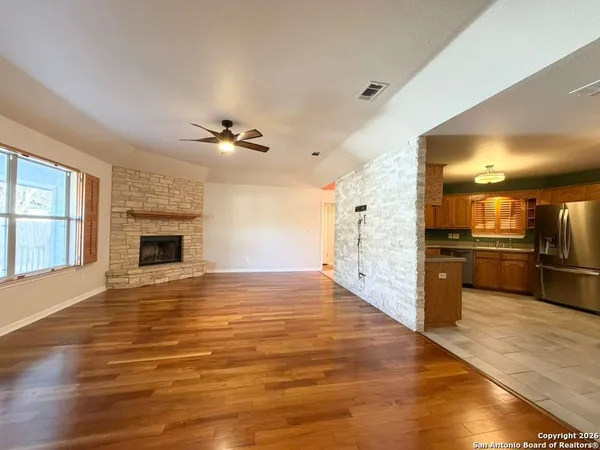 $2,500 | 1213 Camellia Lane, New Braunfels, TX 78130