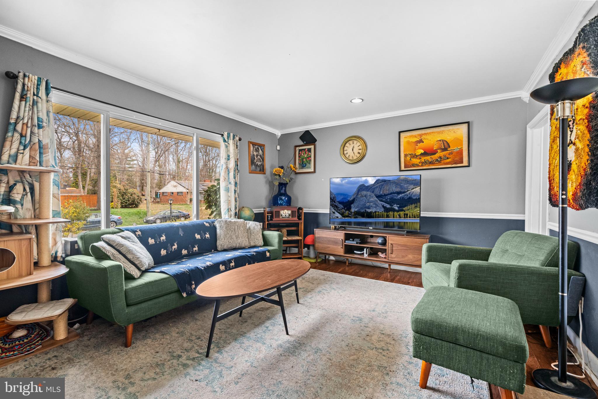 1303 Jefferson Road Fort Washington, MD 20744 - Photo 7 of 29 a living room with furniture and a flat screen tv