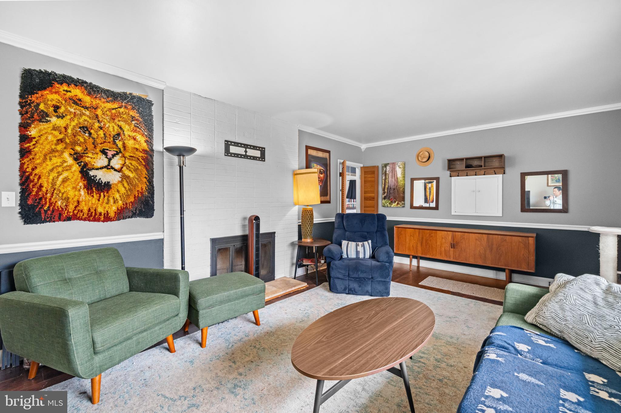 1303 Jefferson Road Fort Washington, MD 20744 - Photo 8 of 29 a living room with furniture and a wooden floor