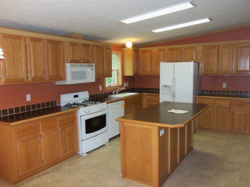 2811 Hoosier Valley Road Traverse City, MI 49685 - Photo 13 of 35 1786104-12.JPG