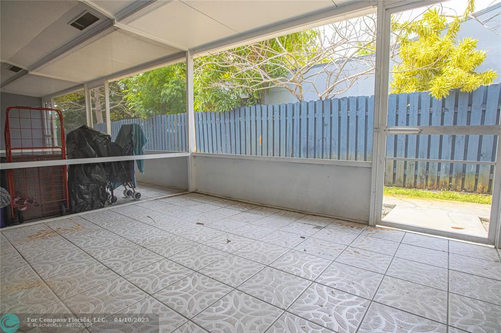 2432 Sherman Street, Unit B Hollywood, FL 33020 - Photo 10 of 11