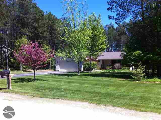 9041 Shorter Lake Road Traverse City, MI 49684 - Photo 1 of 26 1744721.JPG